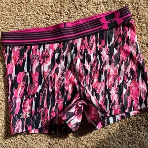 Under Armour Shorts - spandex